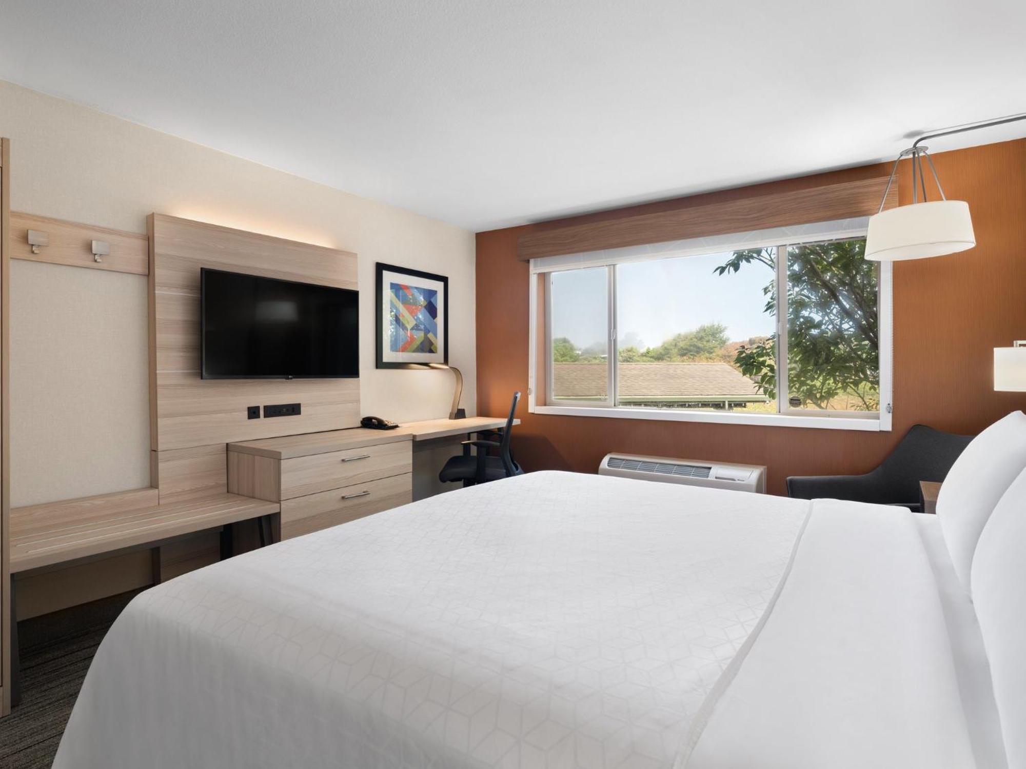 Holiday Inn Express Fort Bragg By Ihg Εξωτερικό φωτογραφία