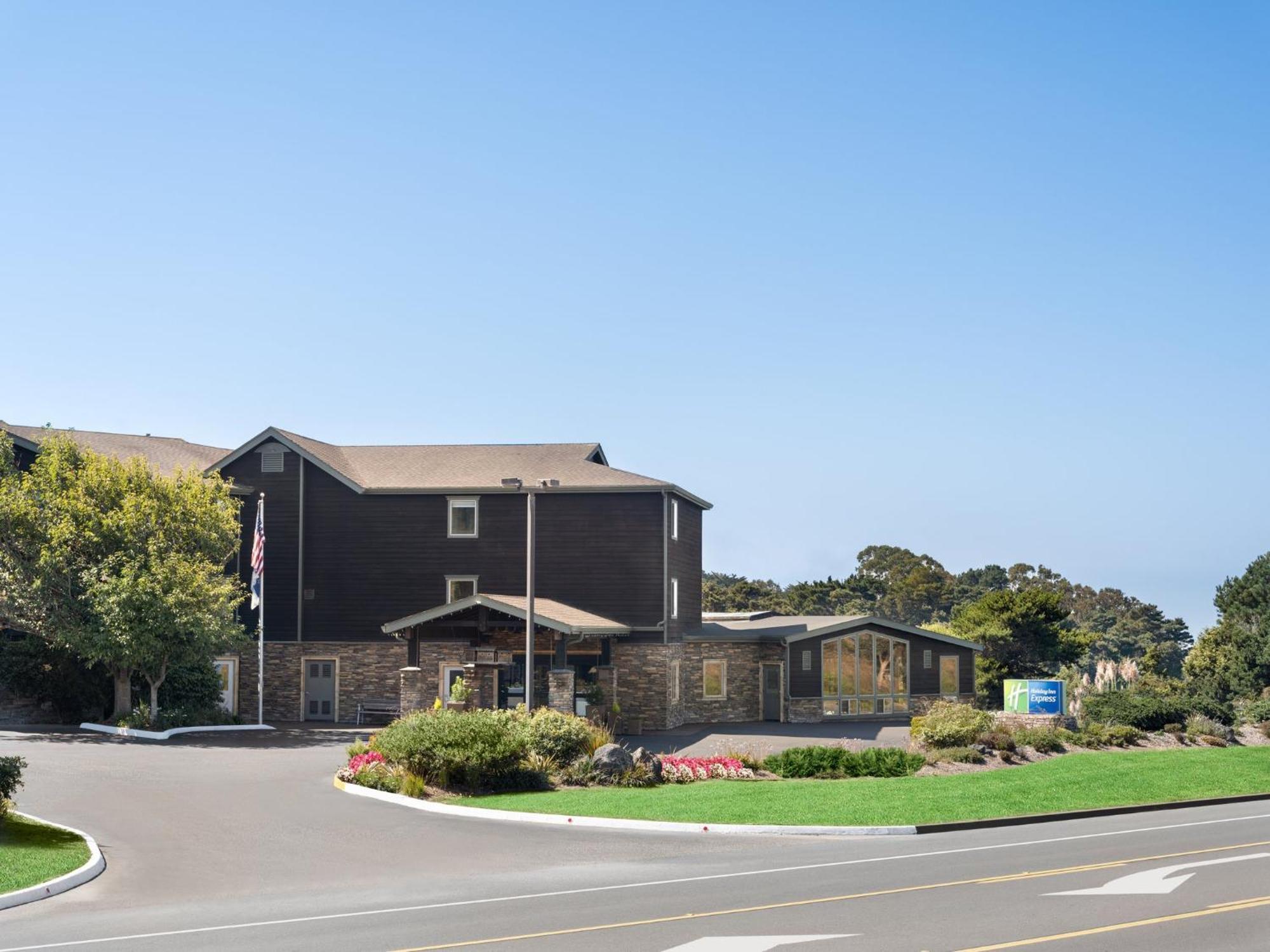 Holiday Inn Express Fort Bragg By Ihg Εξωτερικό φωτογραφία