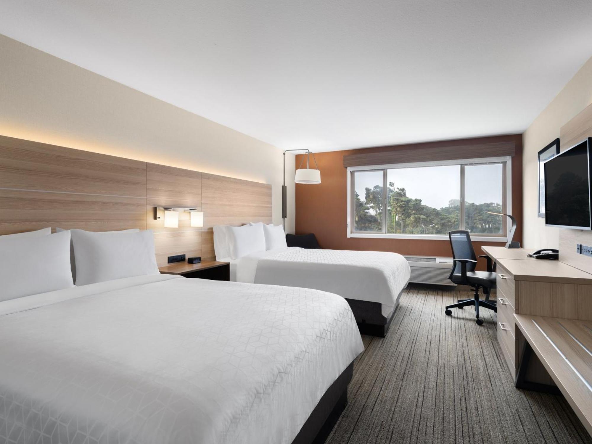 Holiday Inn Express Fort Bragg By Ihg Εξωτερικό φωτογραφία