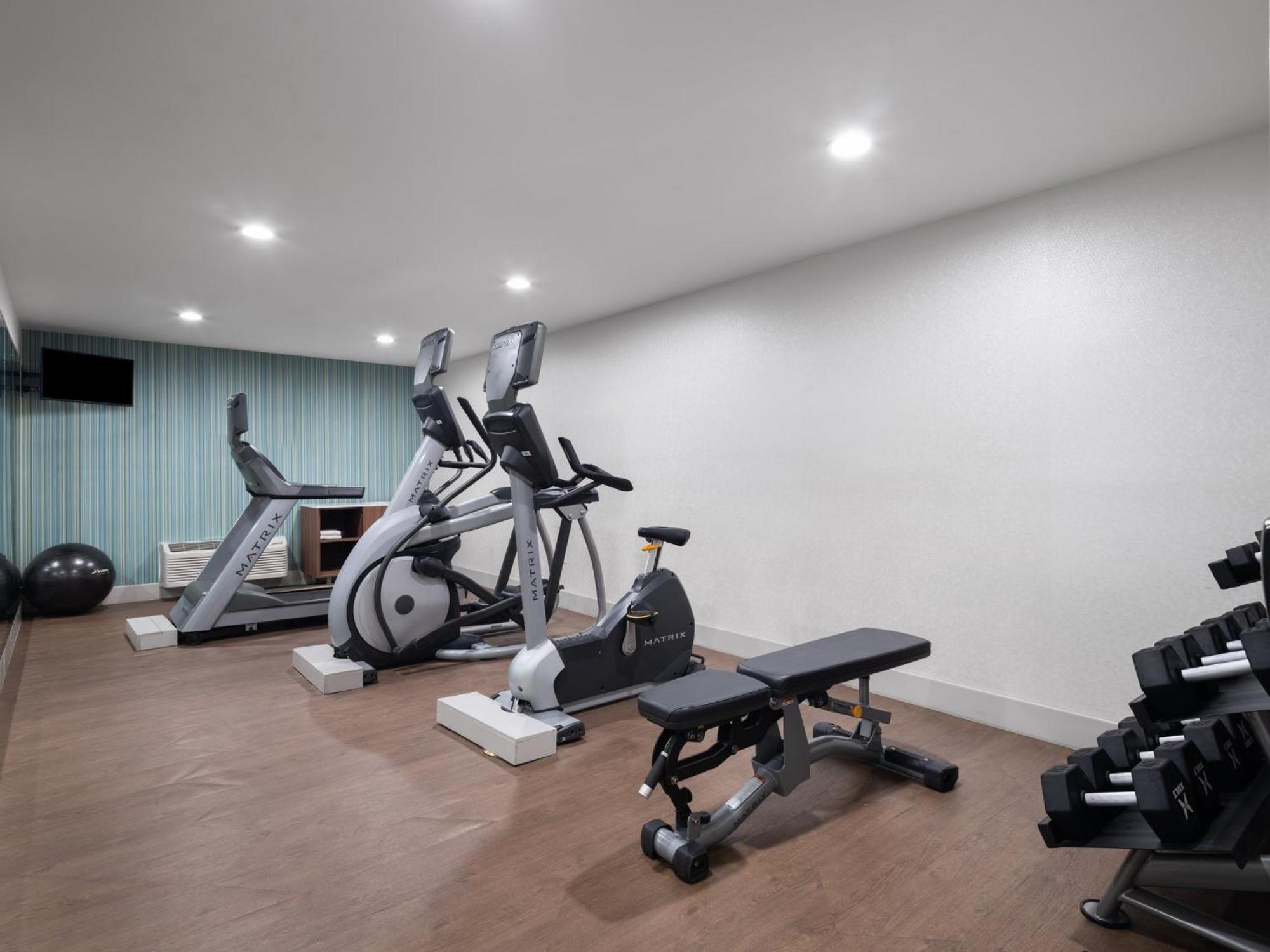 Holiday Inn Express Fort Bragg By Ihg Εξωτερικό φωτογραφία