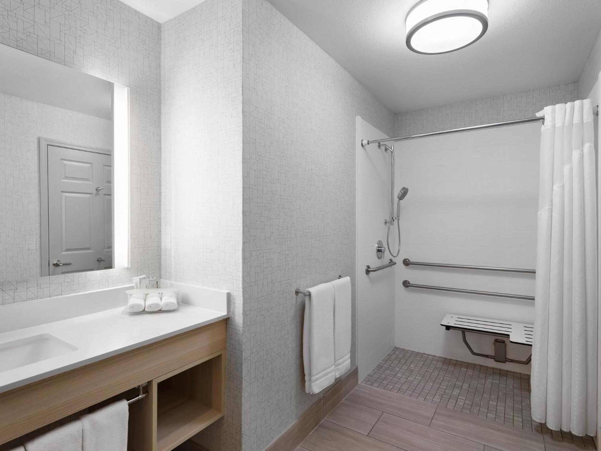 Holiday Inn Express Fort Bragg By Ihg Εξωτερικό φωτογραφία
