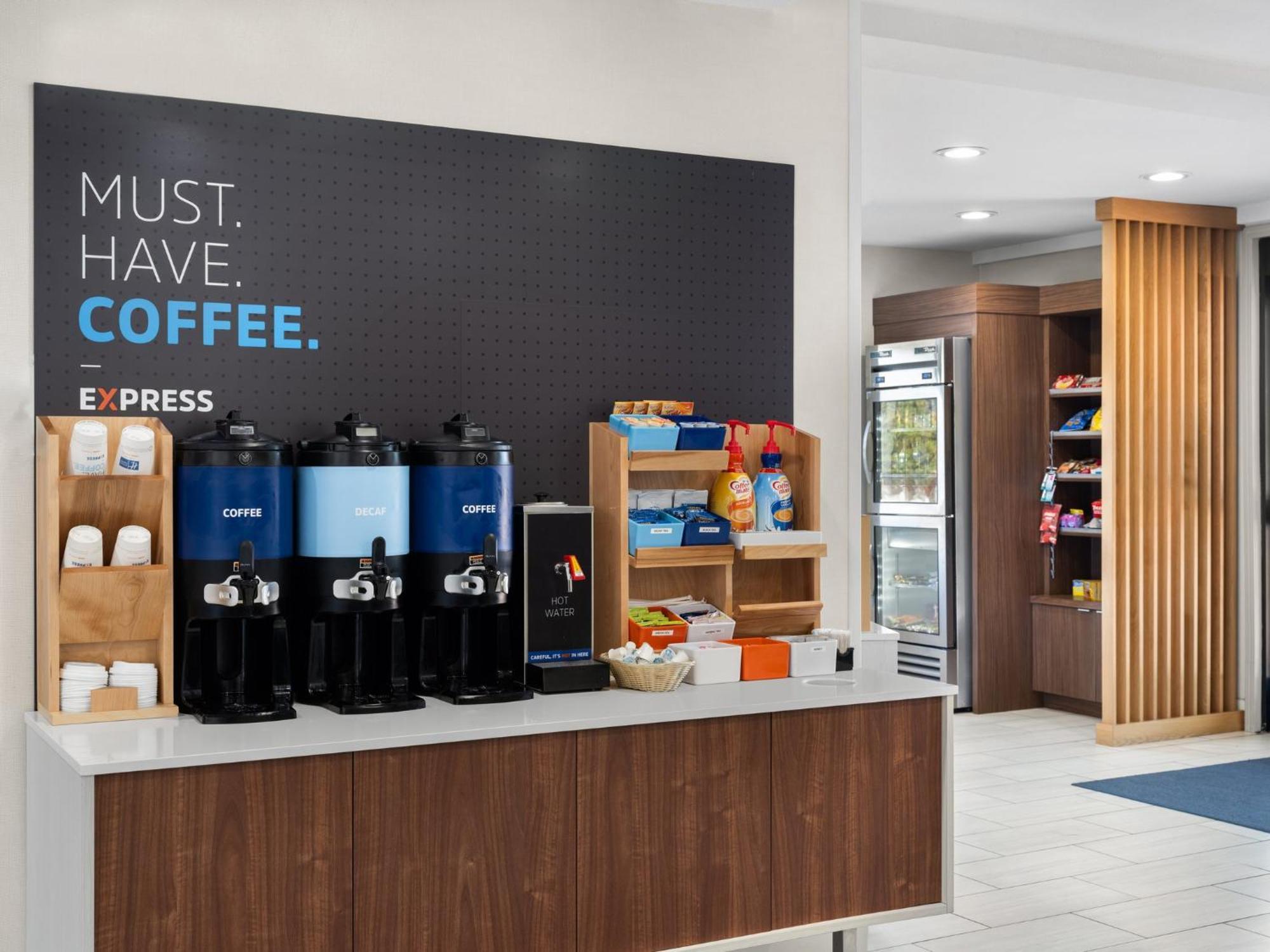 Holiday Inn Express Fort Bragg By Ihg Εξωτερικό φωτογραφία