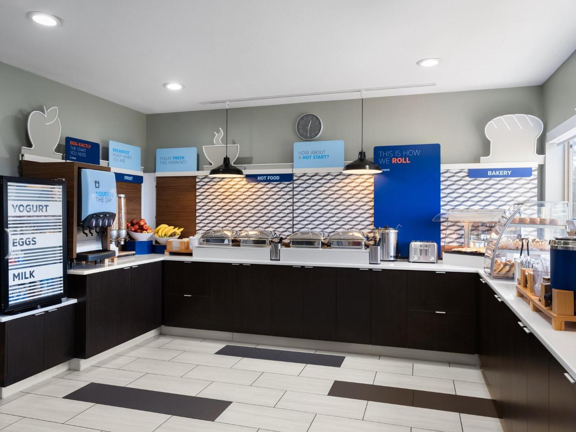 Holiday Inn Express Fort Bragg By Ihg Εξωτερικό φωτογραφία