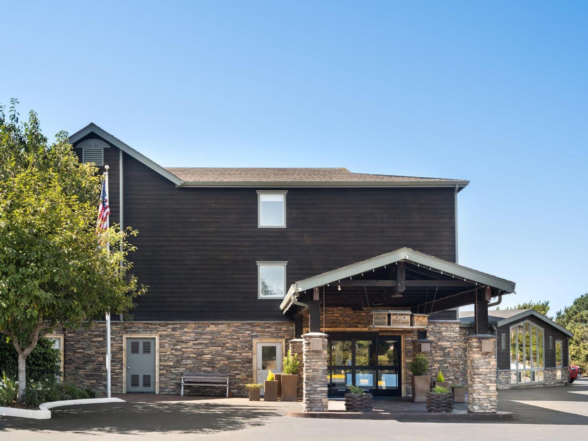 Holiday Inn Express Fort Bragg By Ihg Εξωτερικό φωτογραφία