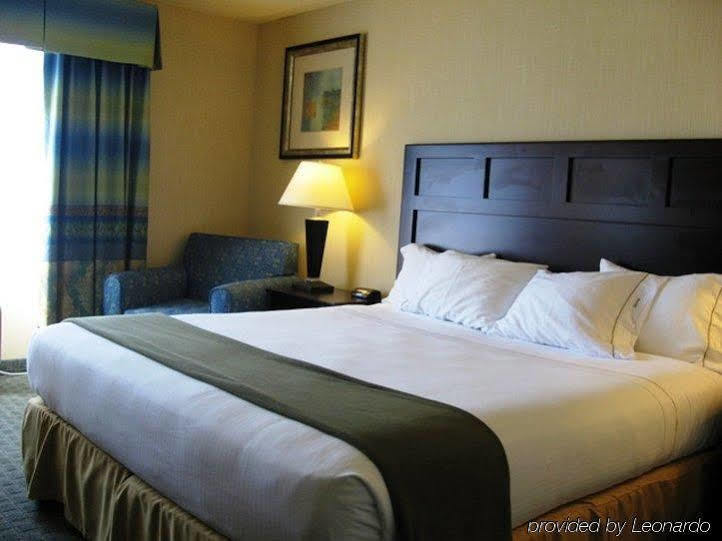 Holiday Inn Express Fort Bragg By Ihg Εξωτερικό φωτογραφία